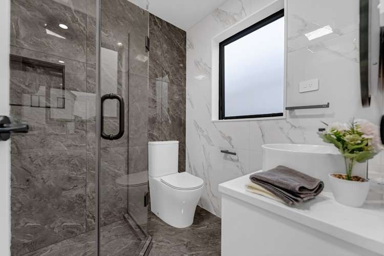 12 Greenstead Close Flat Bush_30