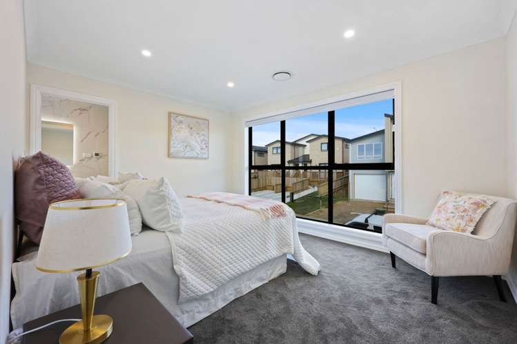 17 Ballyalton Crescent Flat Bush_66