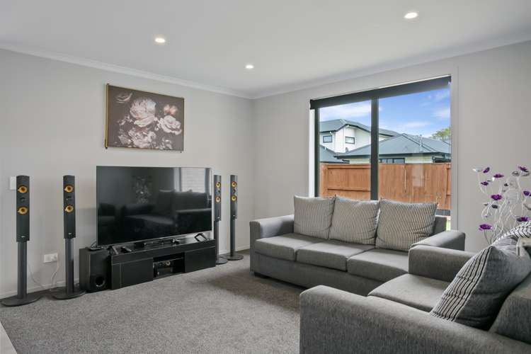 6 Broadcast Lane Rangatira Park_11