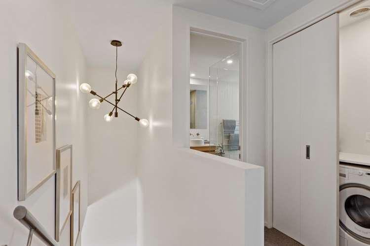  2 Bretts Road Saint Albans_10