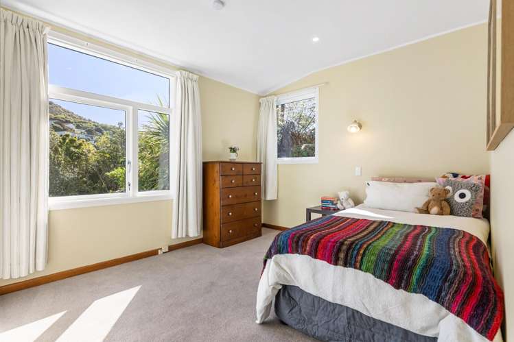 10 Bourbon Terrace Karori_14