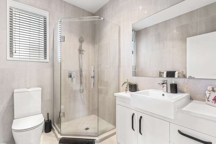 15 Atalanta Way Beachlands_31