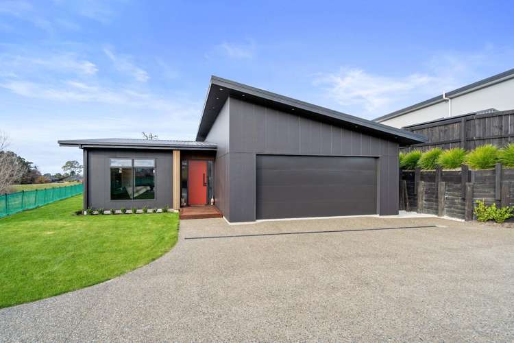 64 Les Wakefield Road_5