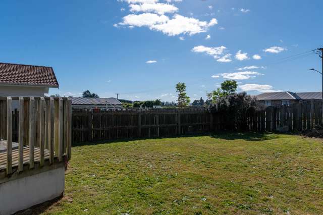 15 Bronte Place Owhata_4