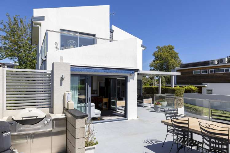 8A Chad Street Rainbow Point_2