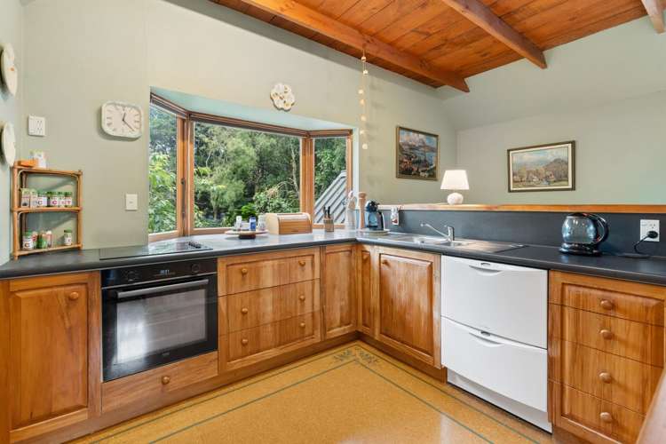 32, 34, 36 & 38 Moerangi Street Broad Bay_5