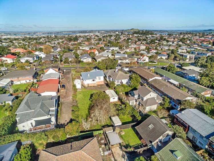 48 Campbell Road Onehunga_17