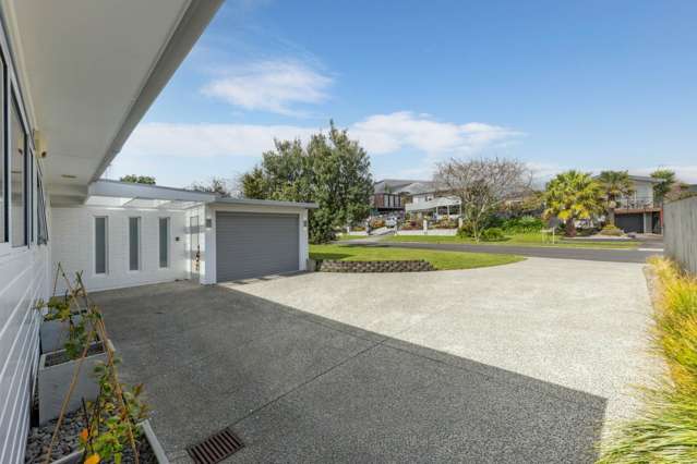 8 Downsview Road Pakuranga Heights_1