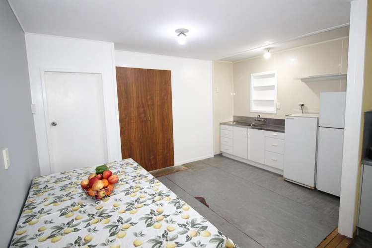 11 Balaclava St Wyndham_17