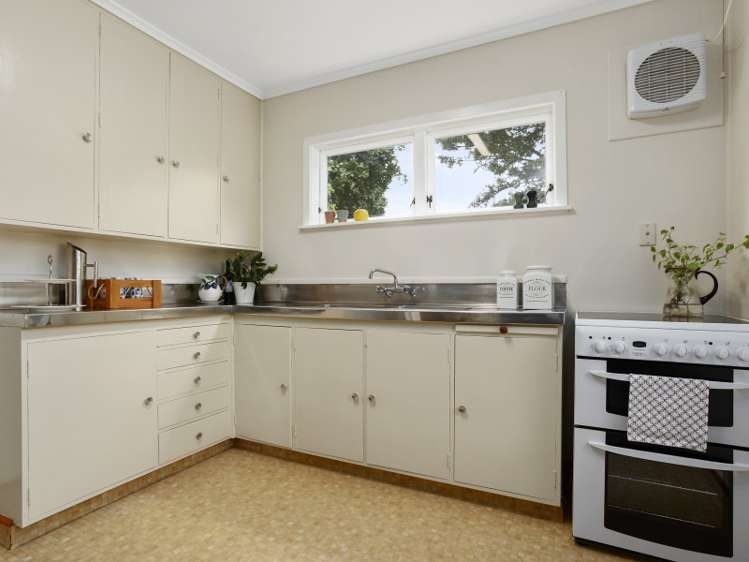 25 Swan Crescent Pakuranga_6