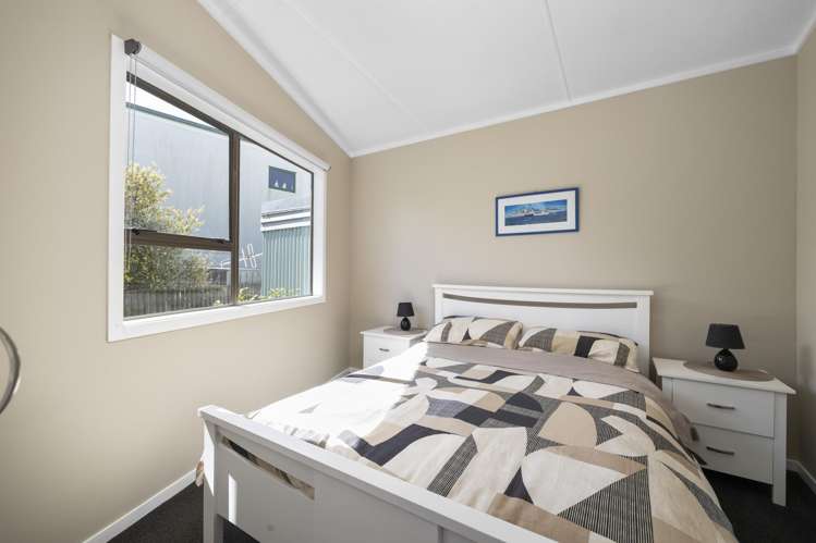 11 Guthrie Crescent Castlepoint_6