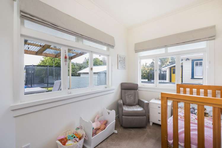 18 Burns Avenue Takaro_16