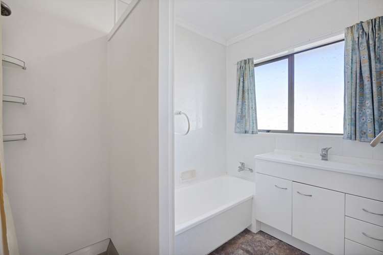 11 Towai Street Inglewood_12