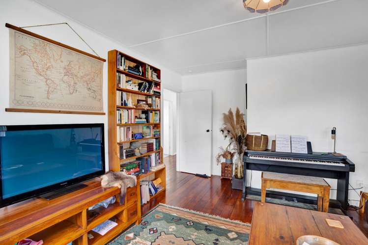 2 Gladstone Street Hawera_18