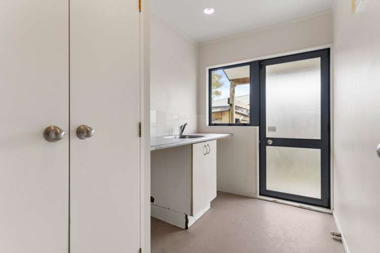 9 Bill Phillip Place Clendon Park_11