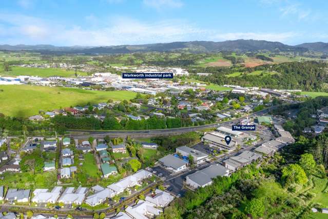 1 and 2/4 The Grange, Fairwater Road Warkworth_3