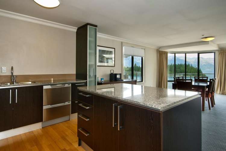 905/34 Lake Esplanade Queenstown_10