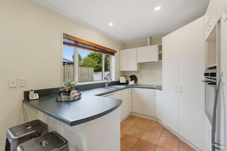 395A Yaldhurst Road Russley_2