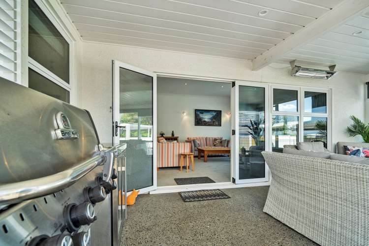 915 Harding Road Camberley_17