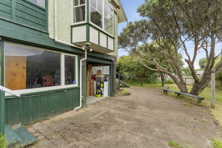 53 Tasman Road Otaki Beach_14