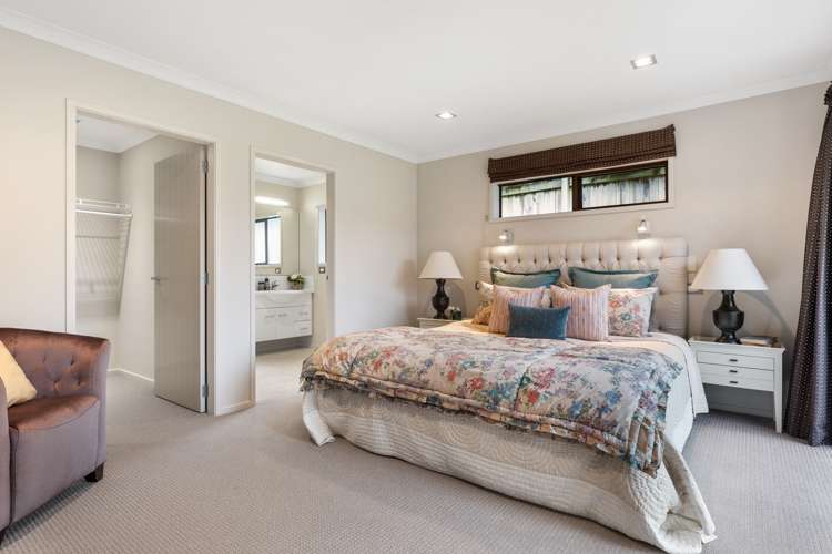 9 Merlot Drive Pyes Pa_24