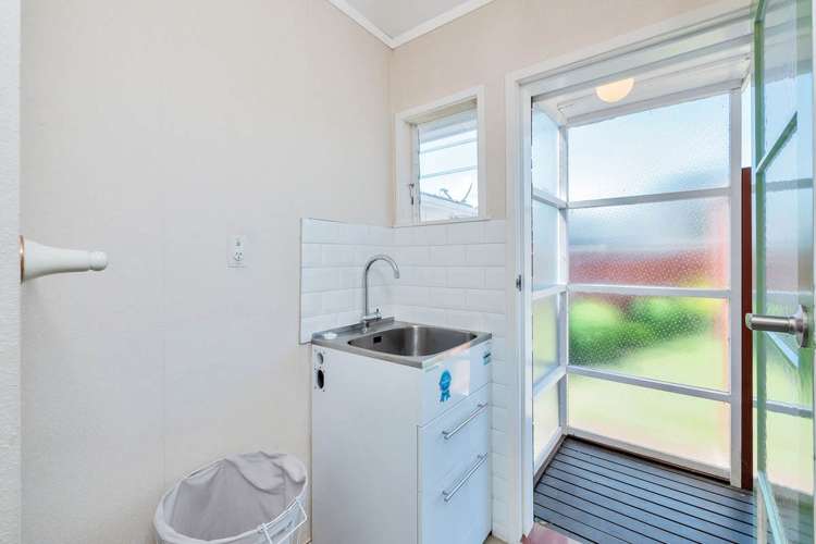 2/6 Waterloo Road Milford_16