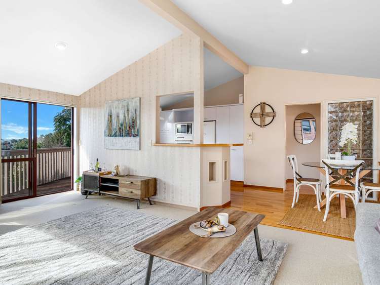 8 Princess Maria Place Massey_5