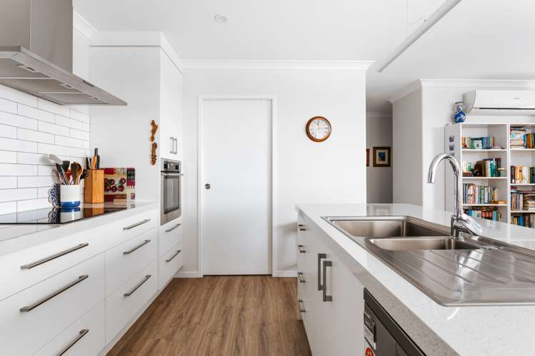 77 Bert Wall Drive Omokoroa_3