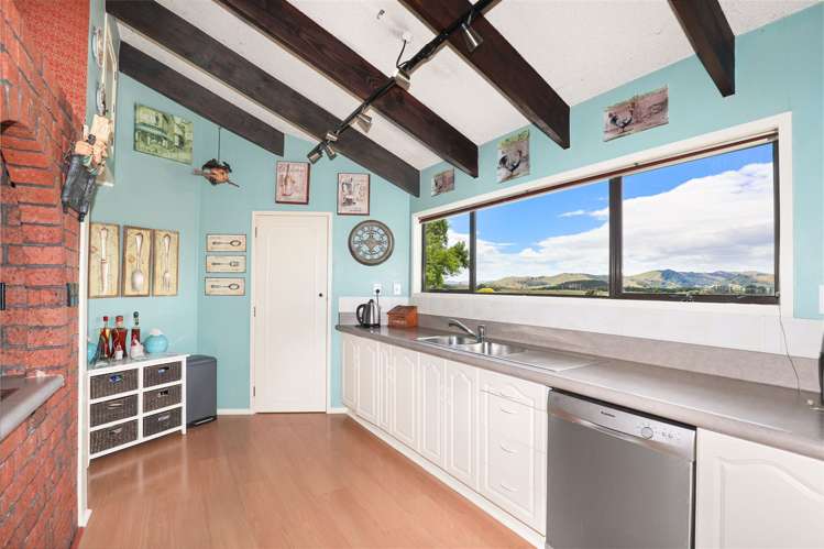 78 Russell Road Huntly_5