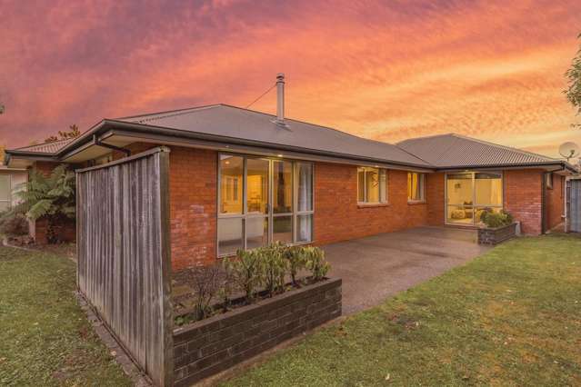 Room for the Whole Family by the Sea