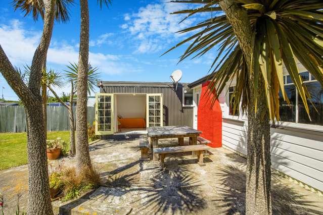 9 Muri Street Aramoana_4