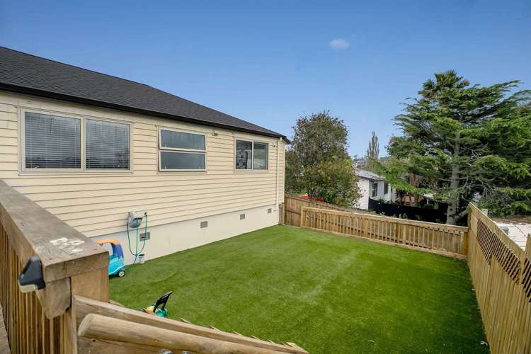 103E Woodglen Road Glen Eden_15