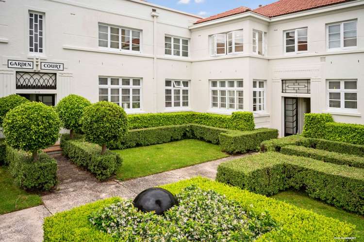 4/105 Tamaki Drive Mission Bay_4