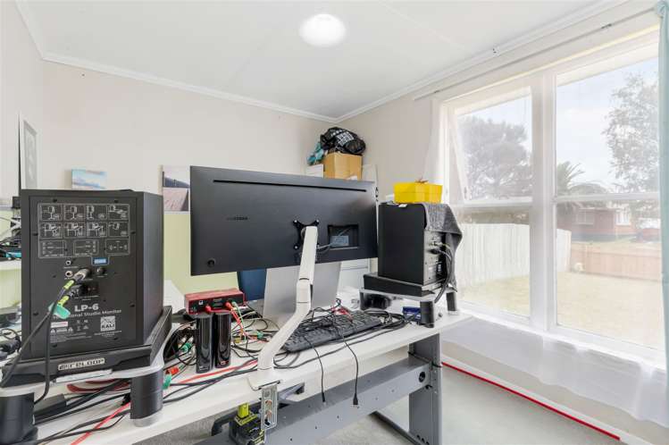 8 Aspiring Crescent Chartwell_8