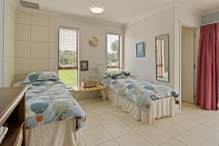 32 Bradleigh Park Fairhall_39