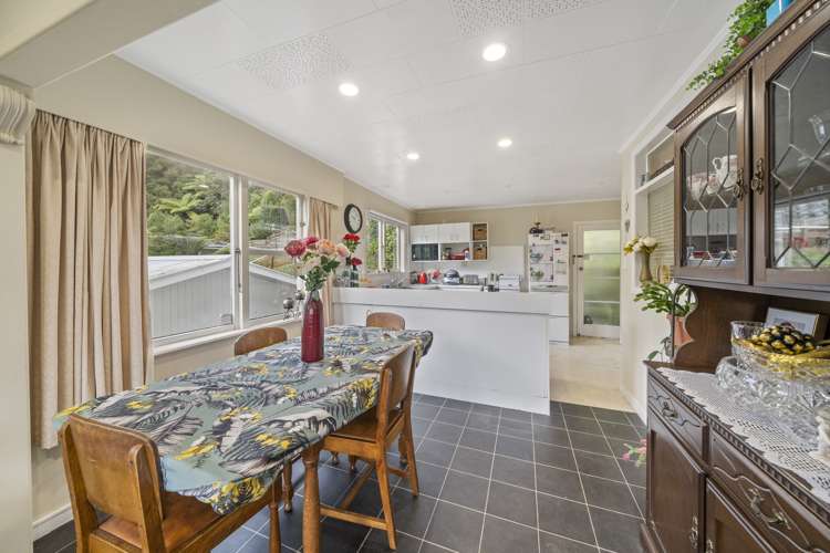 8 Hine Road Wainuiomata_3