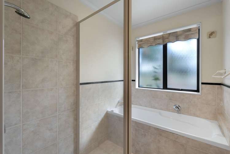 115 Grovenor Drive Orewa_20