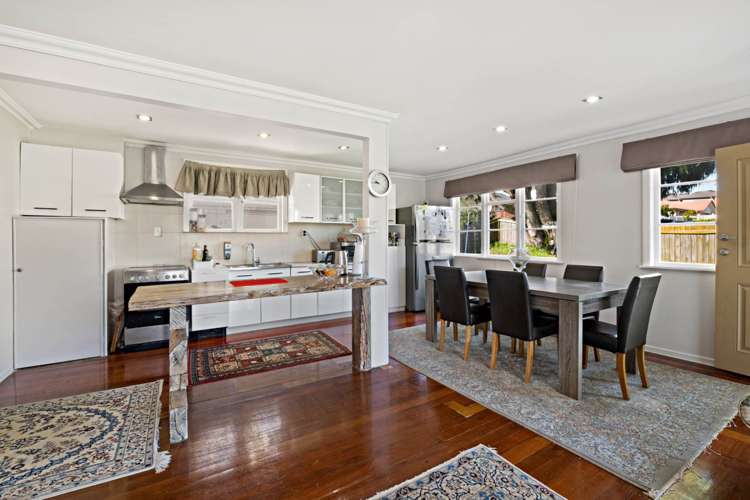 2 Morrie Laing Avenue Mount Roskill_1