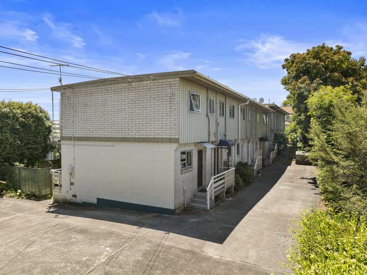 2/43 Grange Road Mount Eden_1