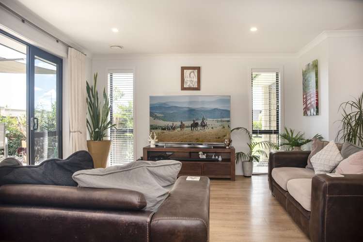 17 Alan Livingston Drive Cambridge_5