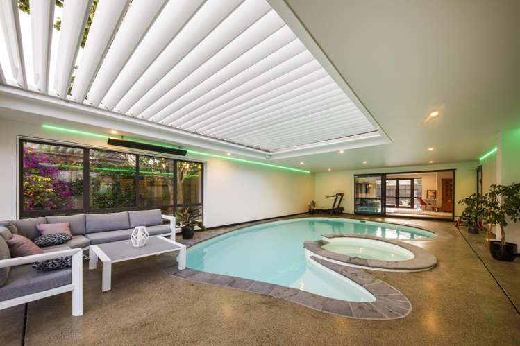 2 Huata Place West End_5