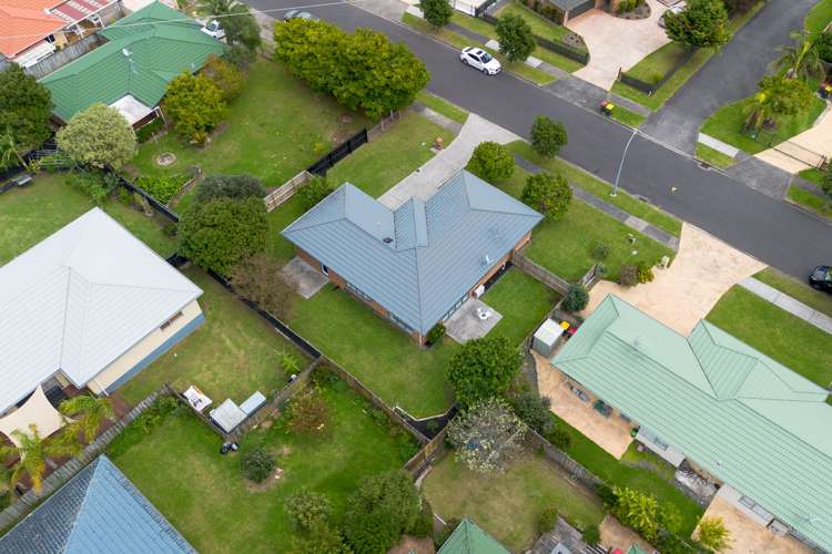 16 Eastland Road Flat Bush_14