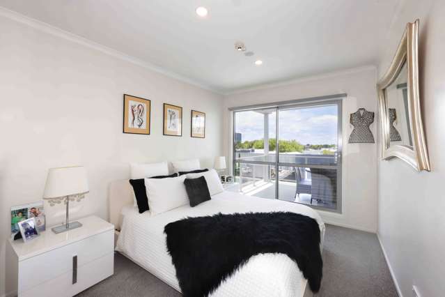 10/521 Anglesea Street Hamilton Central_4