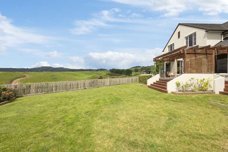 23 Hayward Rise Owhata_28