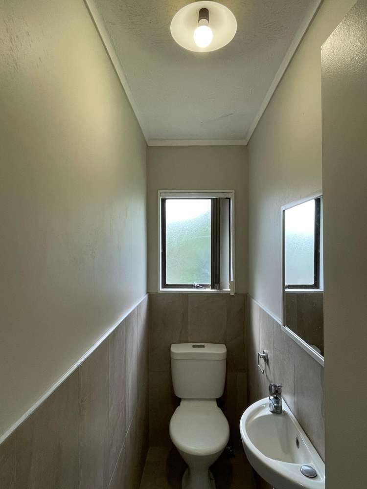 18 Oreti Place Clover Park_13