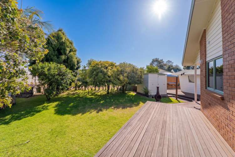 7 Martin Place Cooks Beach_27