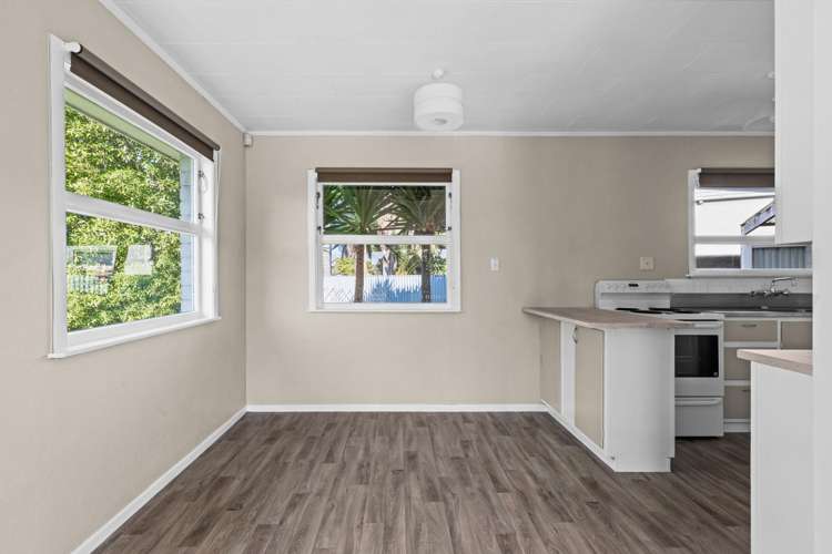 1030 Tomoana Road_5
