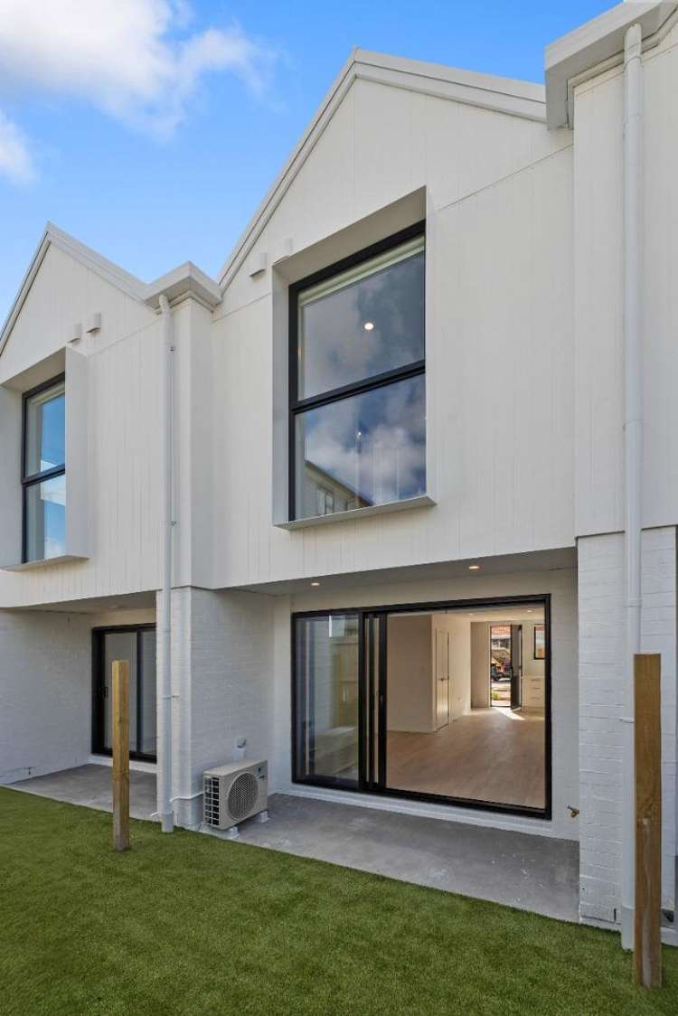 7/52 Taramea Street 10016_7