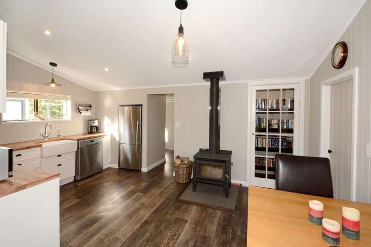 8 Irvine Street Lawrence_5