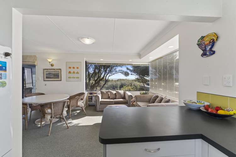 5 Moana Street Otaki Beach_6